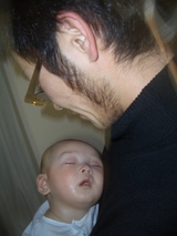 泣き疲れて寝る。